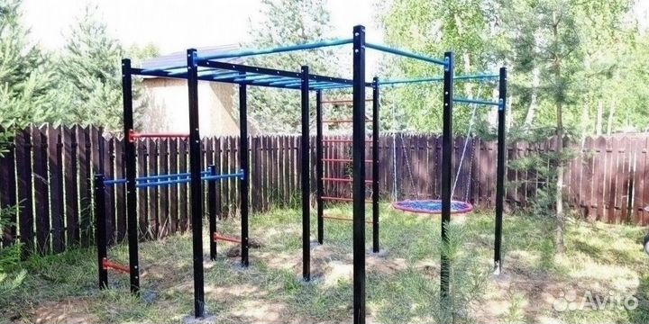 Спортивная площадка воркаут комплекс