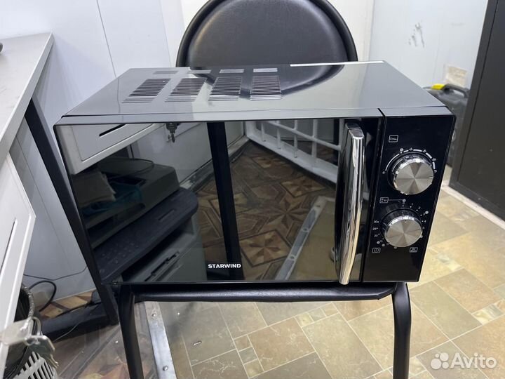 Микроволновая печь starwind SMW3420, 700 Вт
