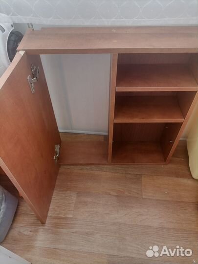 Полочка для прихожей с выемкой для счетчика