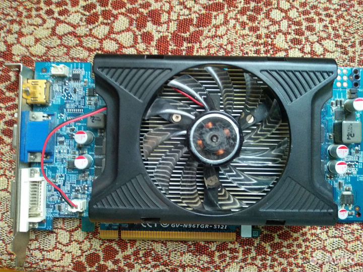 Gigabyte geforce 9600 GT 512 Видеокарта