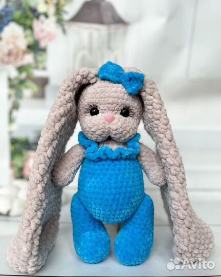 Мягкая вязаная игрушка заяц/плюшевый зайчик