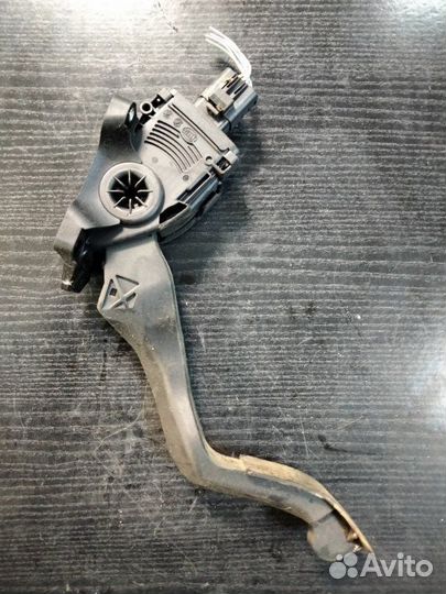 Педаль газа Peugeot 308 EP6 2008