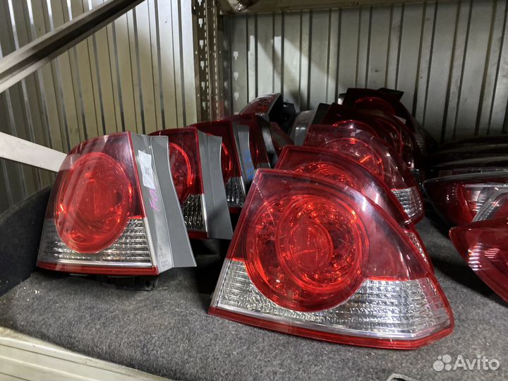 Фонарь Honda Civic 4D правый левый