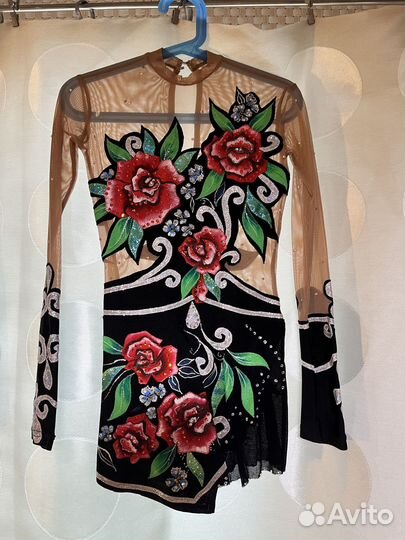 Костюм для художественной гимнастике