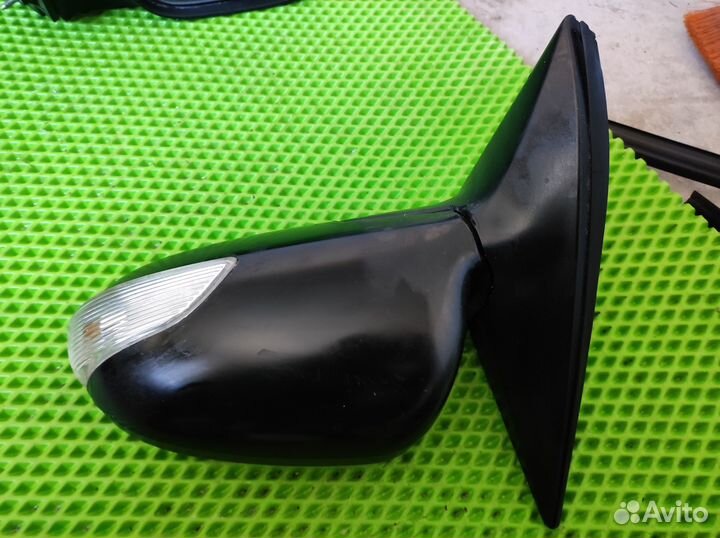 Зеркало левое правое электрическое Hyundai Elantra