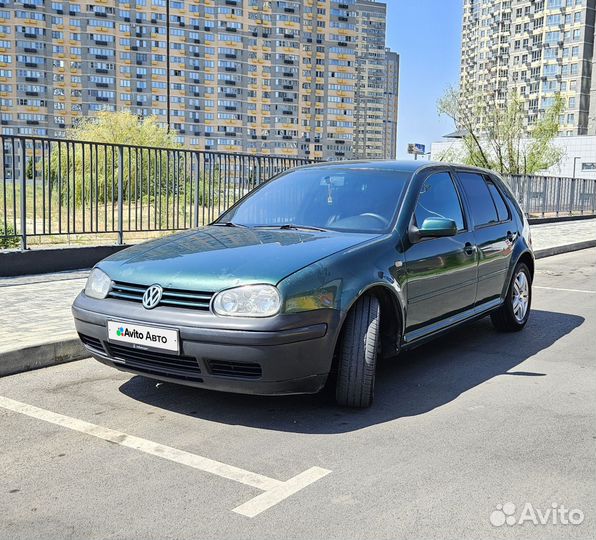 Volkswagen Golf 1.6 МТ, 1998, 352 000 км