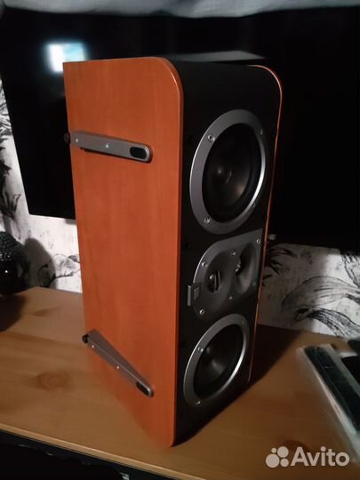 JBL ES25C (центральный канал)