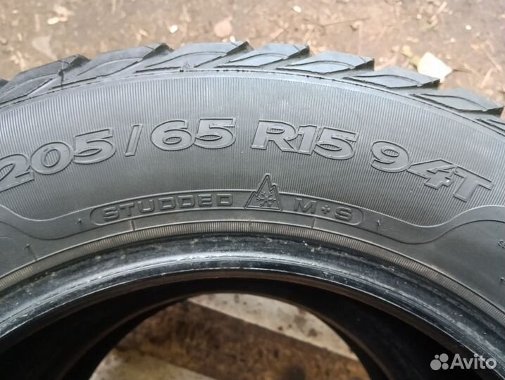 Sava Eskimo Stud 205/65 R15 94T