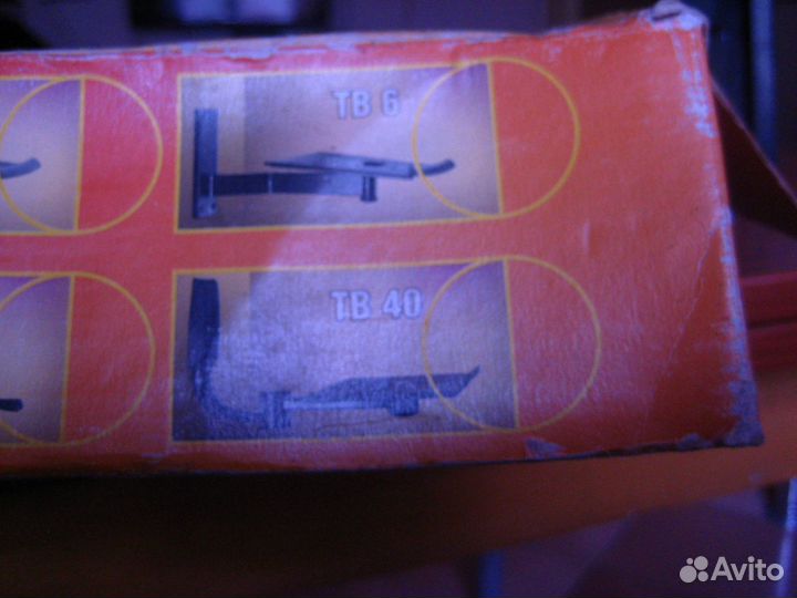 Подставка настенная