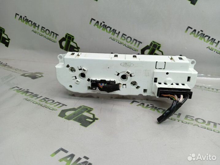 Блок управления климат-контролем Ford Focus