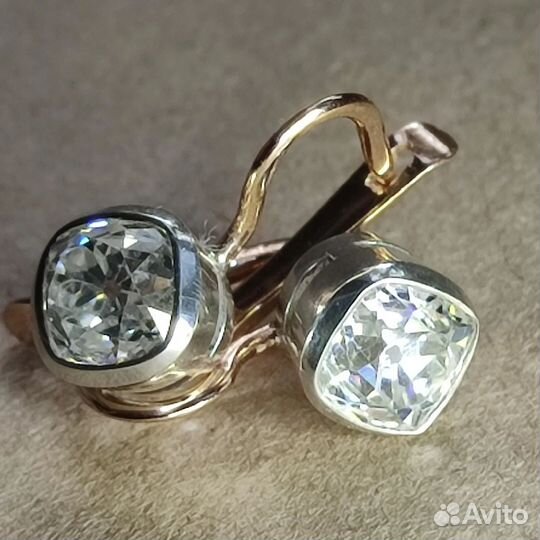 Золотые серьги с бриллиантами около 4 ct