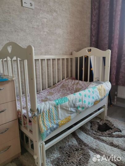 Детская кроватка с маятником + матрас