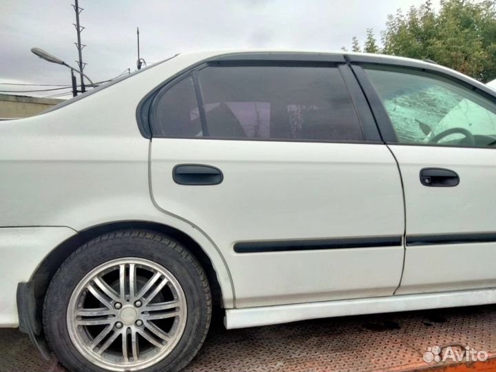 Дверь Хонда civic ferio