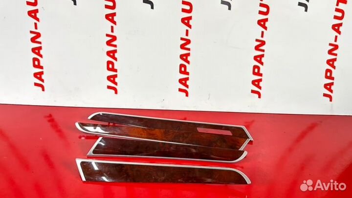 Деревянные накладки в двери Audi A6 C6 BDW 2.4