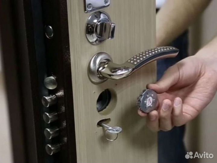 Замена замков. Ремонт замков. Установка замков
