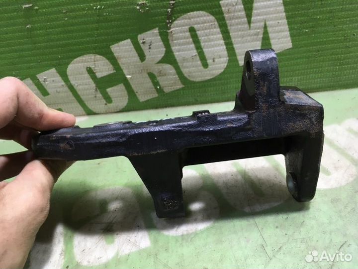 Кронштейн генератора Nissan Skyline PV36 VQ35HR