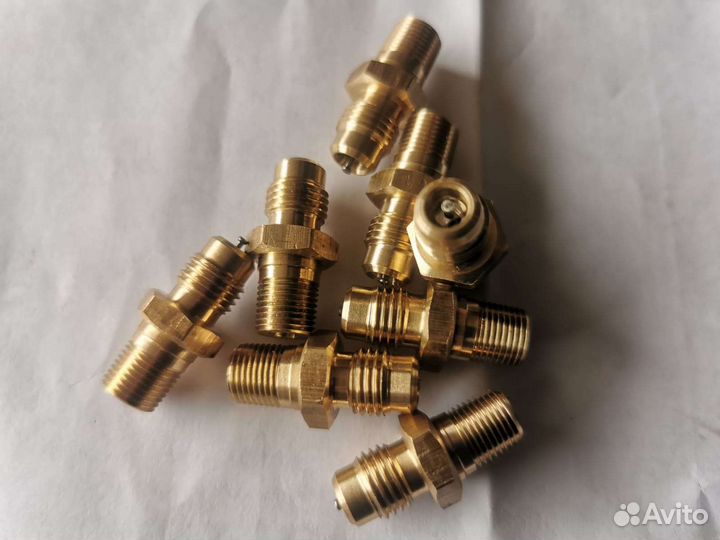 Щтуцер сброса давления пекар умз 4216Evotech