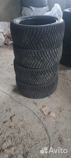 Goodyear Ultragrip Ice Arctic 235/45 R17