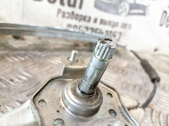 Стеклоподъемник задний правый Hyundai Solaris 2