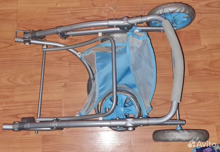 Продам игрушечную коляску