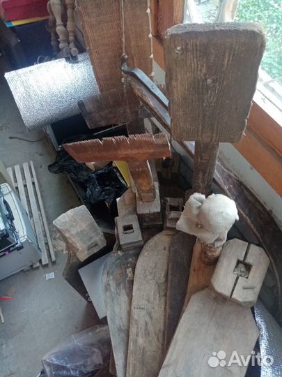 Старинные предметы быта из дерева и др