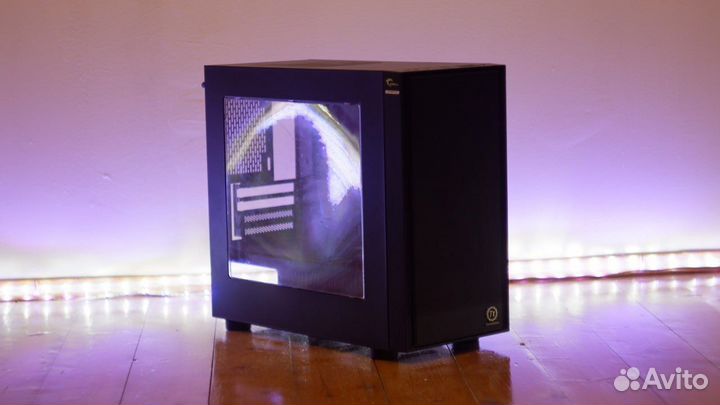 Игровой корпус для пк Thermaltake Versa H17 window