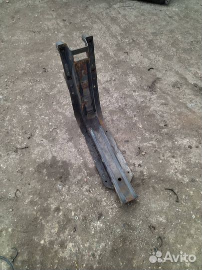 Крепление бака топливного MAN TGA 2006