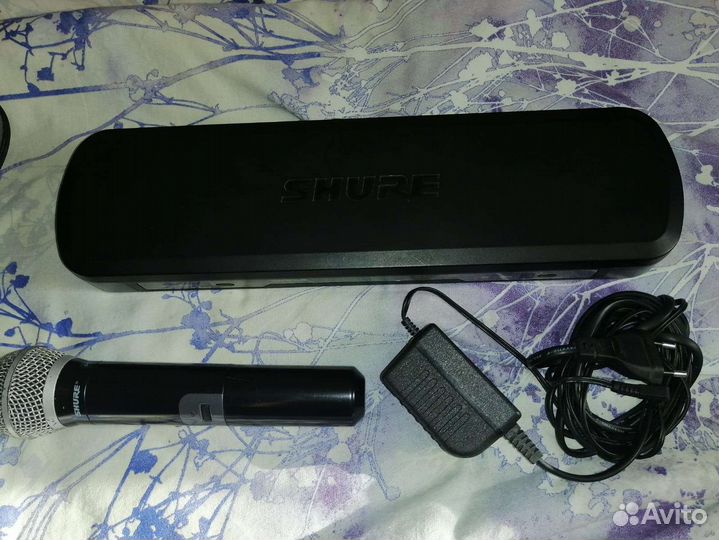 Радио микрофон shure PG 88 и База