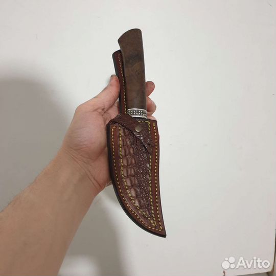 Нож из дамасской стали