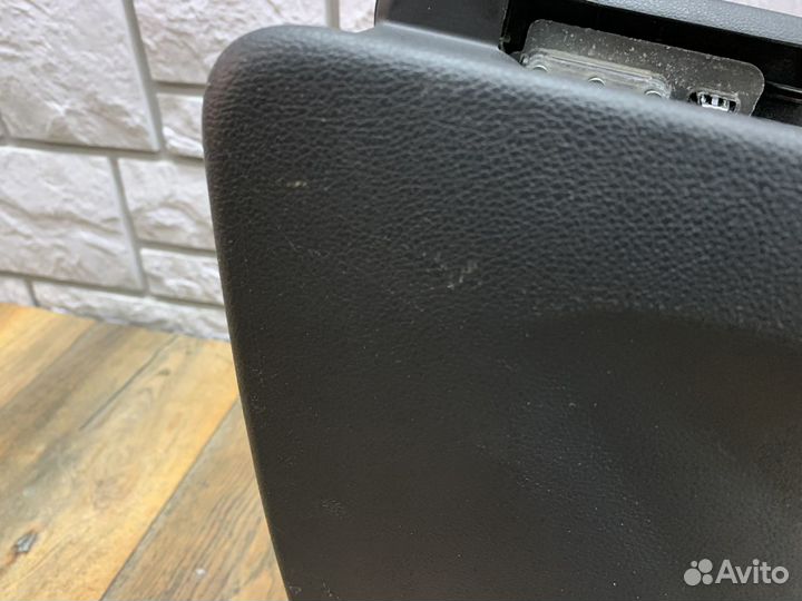 Opel zafira C Консоль центральная