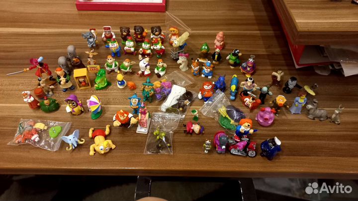 Киндер-сюрприз ферерро, ландрин, Петрушка,Томбола