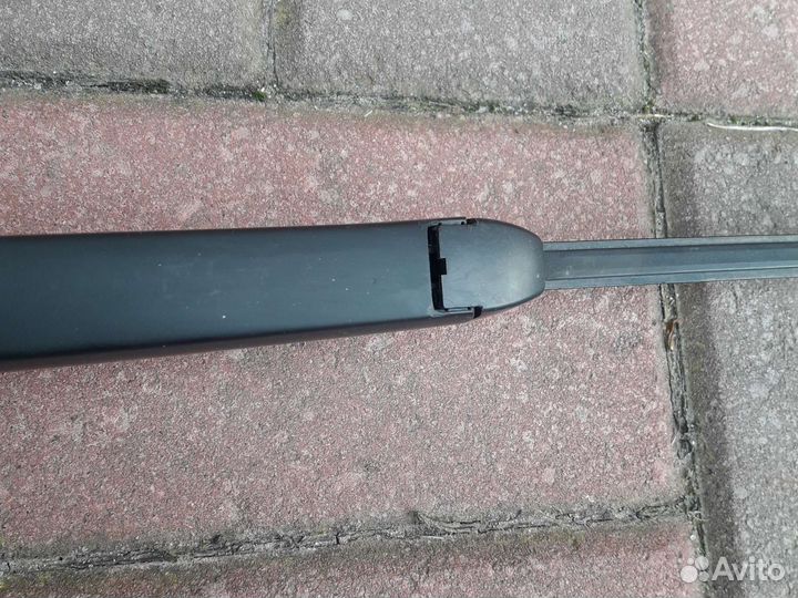 Поводок стеклоочистителя задний Skoda Octavia A5