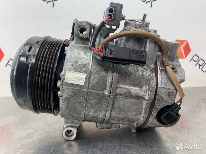 Компрессор кондиционера Mercedes C-Class W204