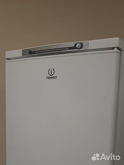 Холодильник Indesit 167sm