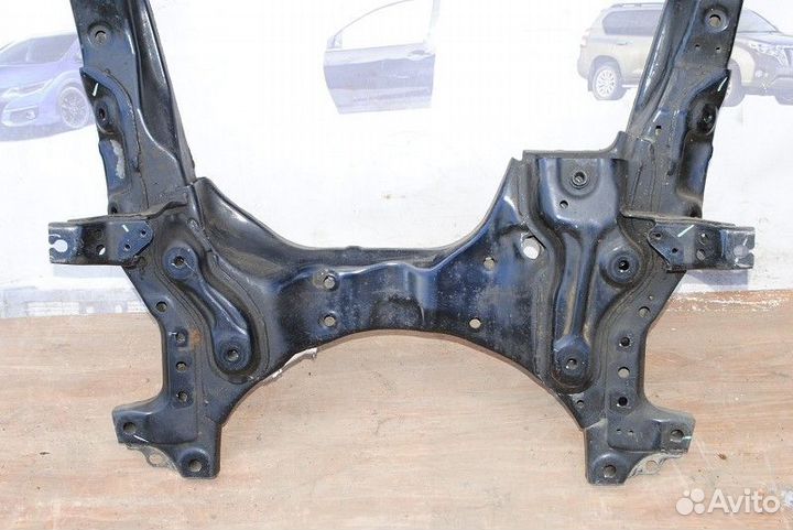 Подрамник передний Honda Cr-V 4