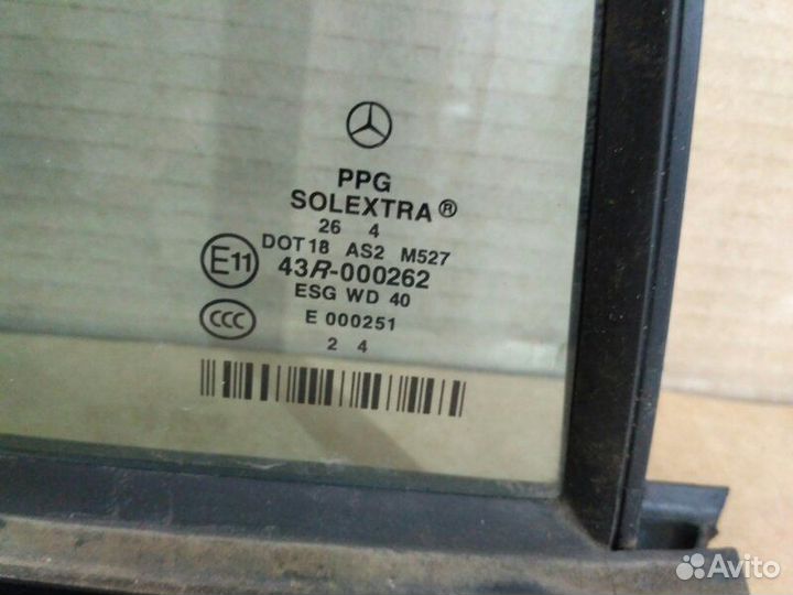 Стекло двери задней заднее правое Mercedes-Benz