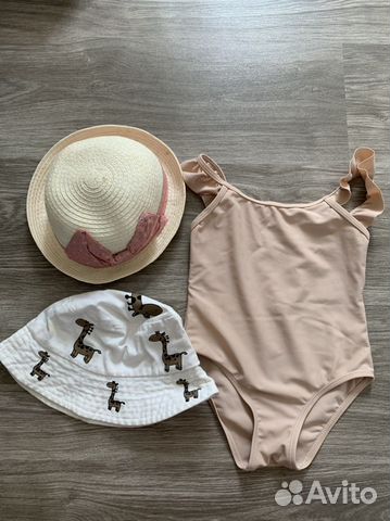 Купальник и панамы для девочки 104