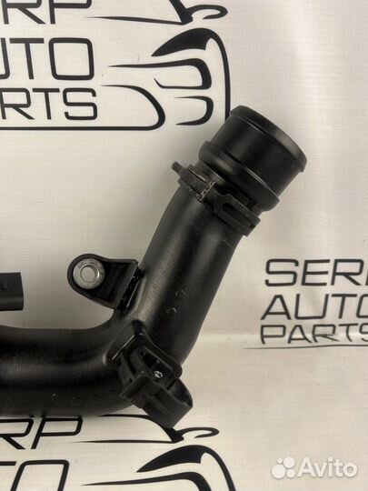 Патрубок интеркулера Volkswagen Passat B6 2.0 BMR