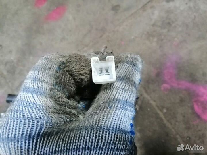 Стеклоподъемник правый Chevrolet Aveo T250