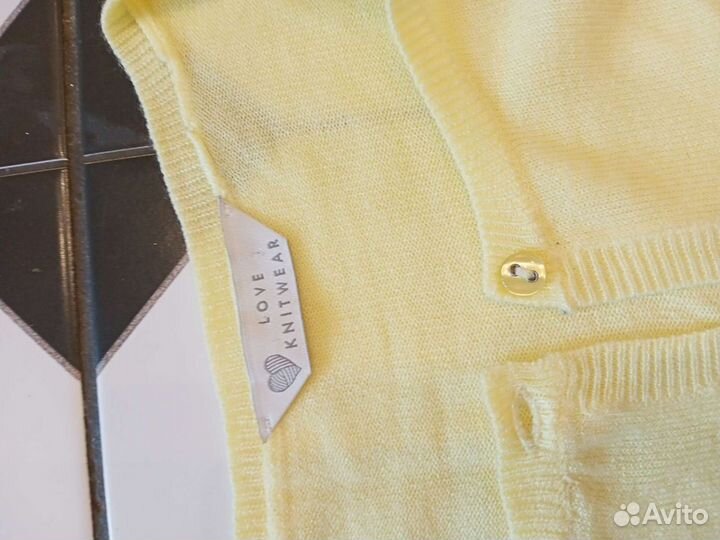 Женские вещи и обувь