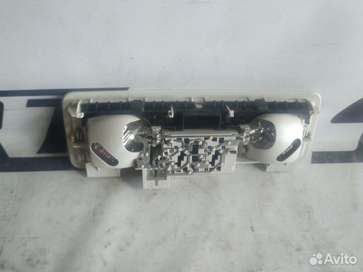 Плафон салона задний Volkswagen Passat B8