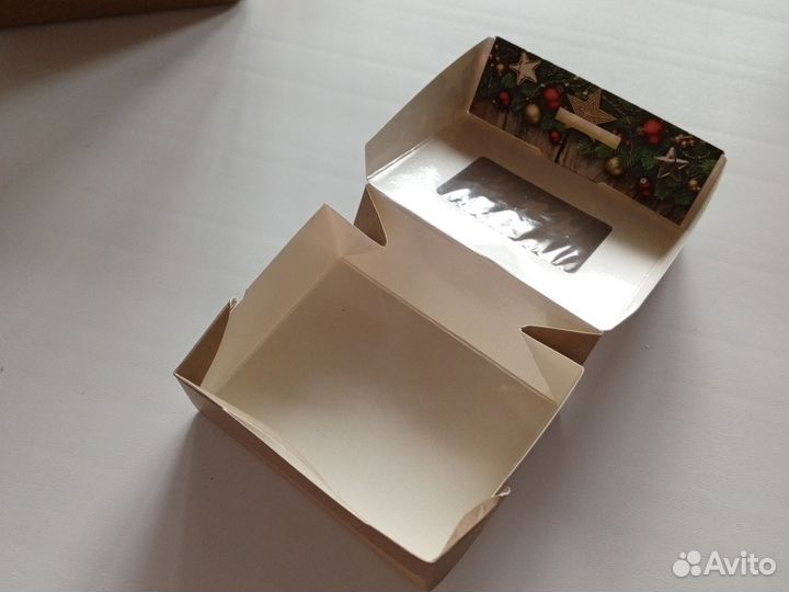 Коробка подарочная