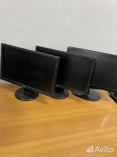 Монитор Acer много