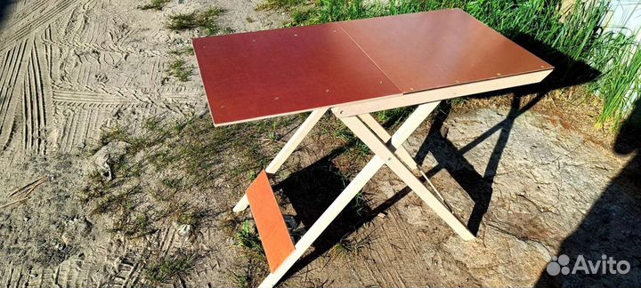 Стол деревянный бабочка