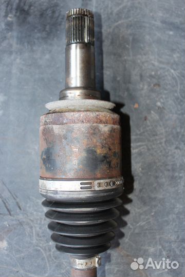 Задний правый привод Mercedes ML-Class W163 ML320