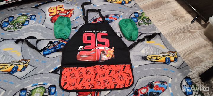 Фартук и нарукавники для труда и рисования