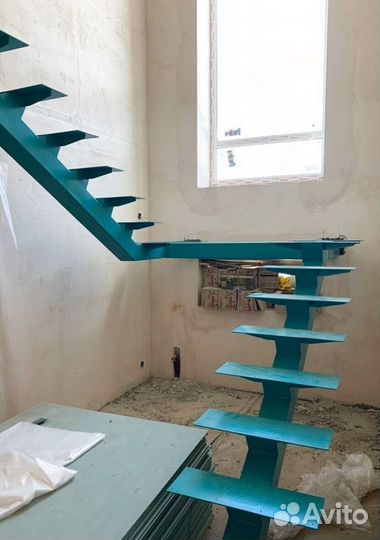 Металлические каркасы для лестниц