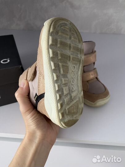 Ботинки для девочки демисезон 22 размер Ecco