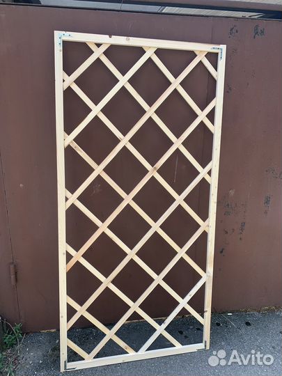 Шпалера деревянная