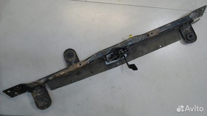 Рамка капота Dodge Caliber, 2007